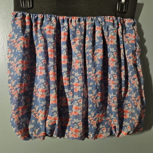 Forever 21 Elastic Waist Skirt Size M - Picture 2 of 11